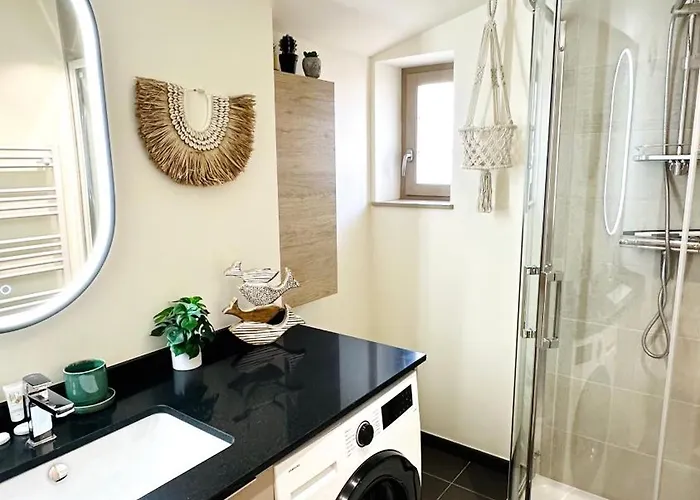 Elegant 2 Pieces 50m2 Au Coeur Du Vieil Apartmán *