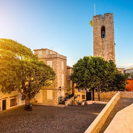 Elegant 2 Pieces 50m2 Au Coeur Du Vieil Apartment Antibes